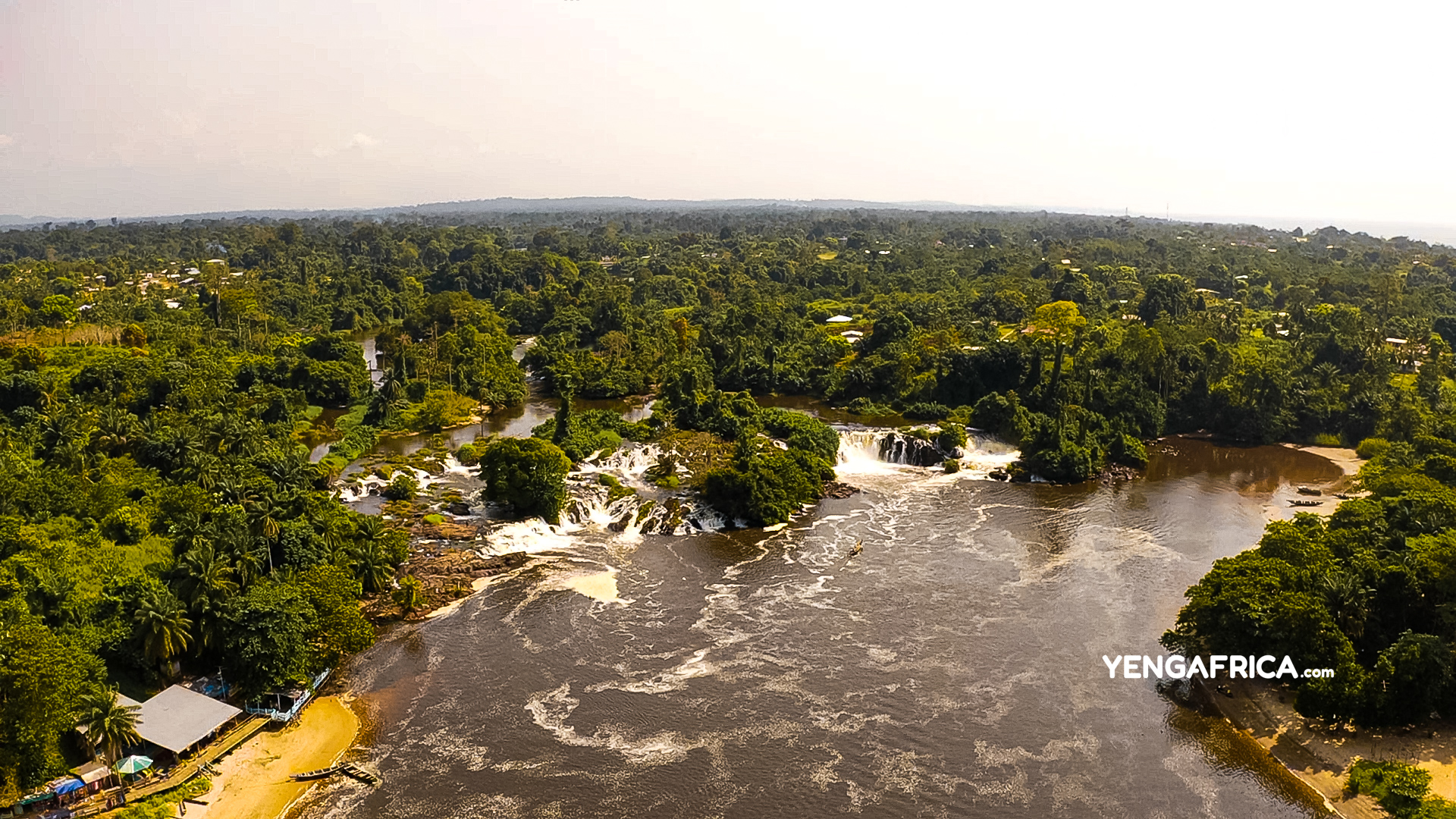 View of la lobe waterfalls and its hidden gem for swimming right next to the falls.