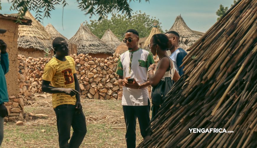 Guided tour of the Oudjila podoko village on a day trip from Maroua